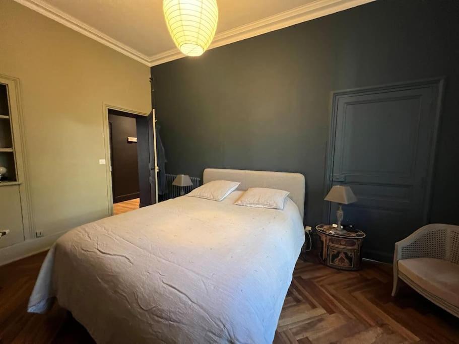 Coeur De Ville, Garage Prive Et Gratuit Avec Terrasse ! كاهورْ المظهر الخارجي الصورة