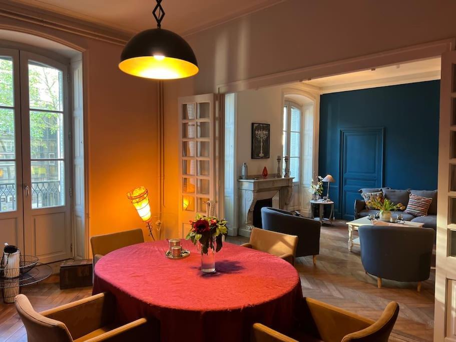 Coeur De Ville, Garage Prive Et Gratuit Avec Terrasse ! كاهورْ المظهر الخارجي الصورة