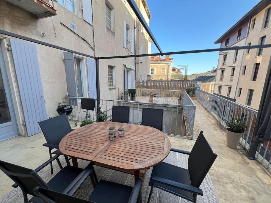 Coeur De Ville, Garage Prive Et Gratuit Avec Terrasse ! كاهورْ المظهر الخارجي الصورة
